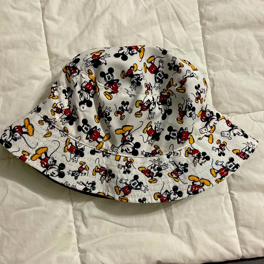 Unisex reversible Mickey mouse bucket hat